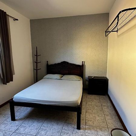 Regi House Hostel Vitoria Ngoại thất bức ảnh