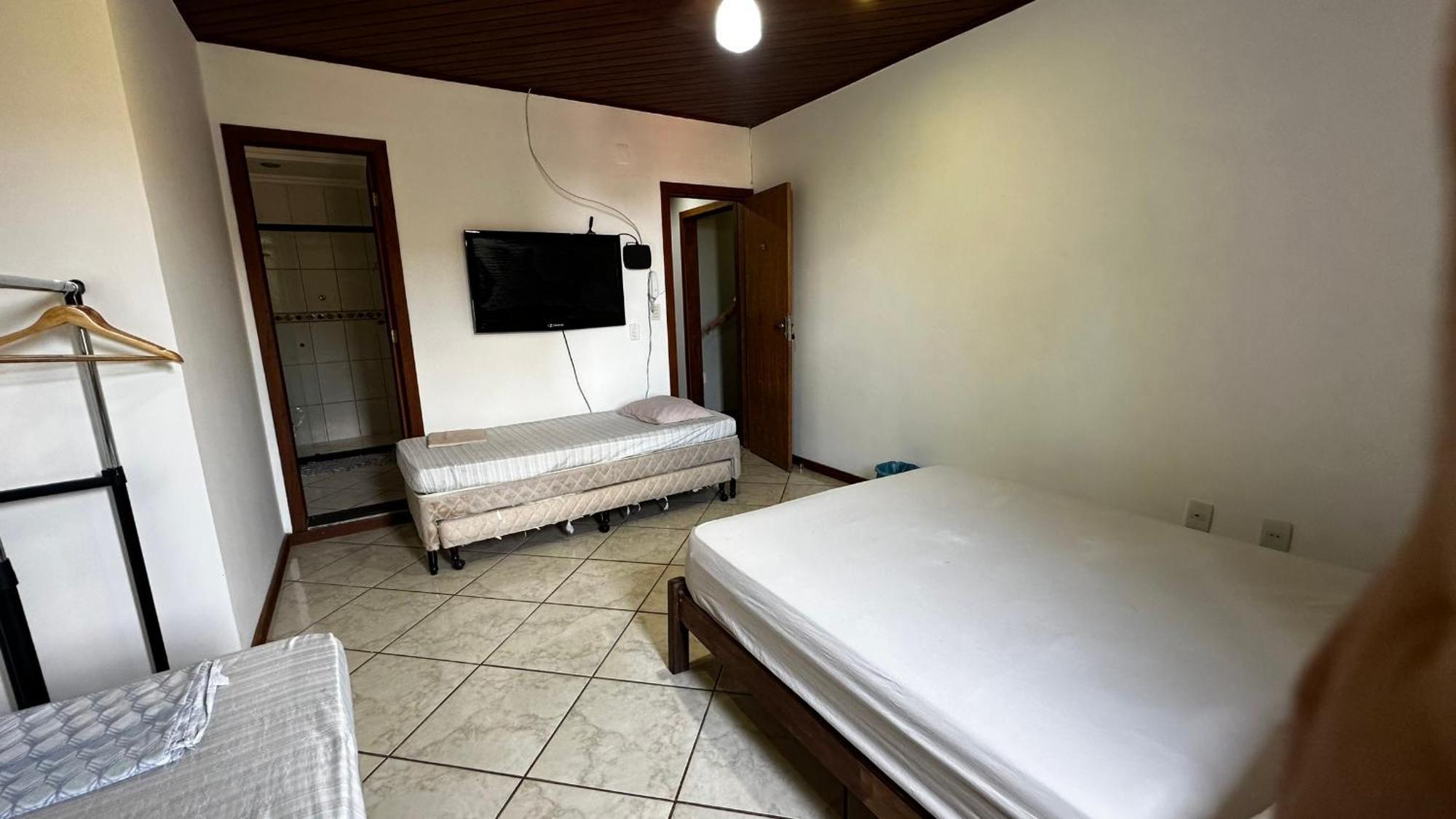 Regi House Hostel Vitoria Ngoại thất bức ảnh
