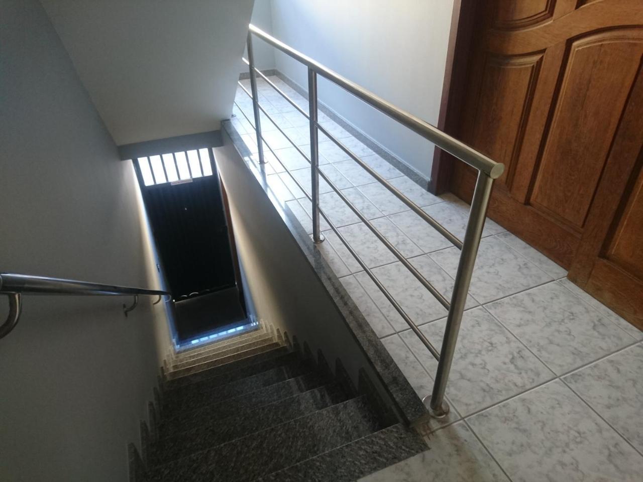 Regi House Hostel Vitoria Ngoại thất bức ảnh